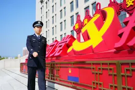 最美基层民警张纬平：用硬核实力书写忠诚答卷的“反诈先锋”图片