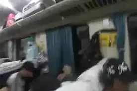 旅客腹痛难忍，下一站离得太远……这次列车决定临停！图片