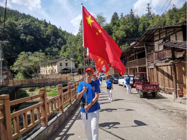 体育消费潜力释放！福建省徒步运动协会牵头，各地徒步团体共庆双节