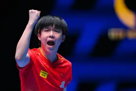 澳门世界杯四强产生：王楚钦大心脏涉险过关，孙颖莎将再迎“国乒内战”图片