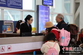 海南环岛高铁海口东站“椰城驿站”温暖旅客回家路图片