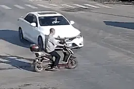 骑行不戴头盔 脑袋真的“吃亏”！图片