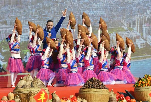 李思思也来打卡了！这座宝藏小城凭一口“糯叽叽”征服全网