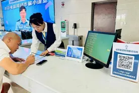 历城区行政审批服务局：推行“证照联办”服务 让企业尽享“高效办成一件事”图片