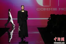 2025春夏上海时装周开幕图片