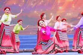 道孚龙灯草原音乐嘉年华盛大举行图片