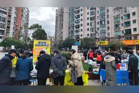 启动“回收服务日”，居民在社区就能完成全品类绿色回收图片