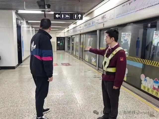 早安，长宁丨黄金城道“杏”定美景来啦～