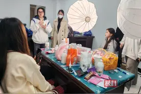 武汉光谷职院师生在电商直播大赛中勇创佳绩图片