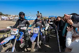 （体育）贺兰山摩托车越野场地赛赛况图片