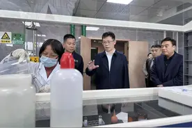 泉港区政府主要领导调研污水收集处理提质增效工作推进情况图片