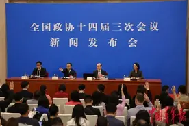 “春晚扭秧歌机器人”被点名！第一批买的，已经开始赚钱了……图片