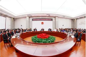 黑龙江高院召开新闻媒体座谈会：共同传播法治声音，让新时代法院更出彩！图片