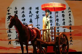 模仿9岁儿子神情动作 舞台上的少年苏东坡是如何炼成的？图片