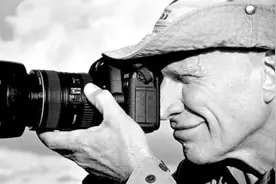 “最伟大的摄影师”去世，他用光影展现全球不平等图片