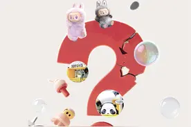 泡泡玛特玩偶炒至万余元 股价狂飙引爆“谷子经济”资本暗战图片