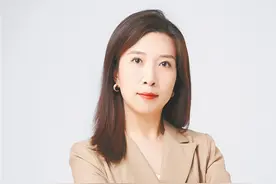 泡泡玛特国际集团副总裁陈晓芸：“牵手”消博会 向世界展示国货潮品图片