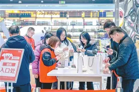 “国补+金融”成为驱动沈城消费双引擎图片