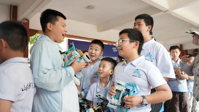 当青春的梦想与航天的火种相遇丨聚焦2025年全国青少年航天创新大赛总决赛