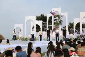 在一起 向未来 日照目的地婚礼品牌发布会举办图片