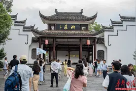 探左宗棠故居：青砖灰瓦藏风骨 柳韵悠悠颂忠魂图片