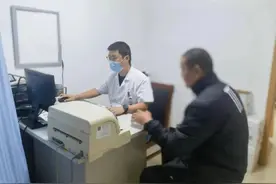 国庆节 | 他们坚守在自己的工作岗位上图片