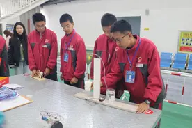 小实验承载大梦想 灵武市第二十一届青少年科技创新大赛启动图片