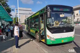 青岛明晚上演足球盛宴！这份公交地铁出行指南请收好图片