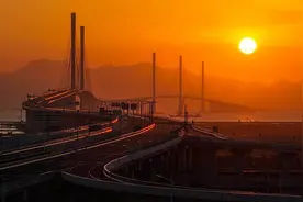 2024·区域协调高质量发展一线观察丨跨江越海再无碍图片