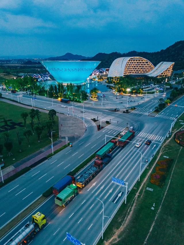 被低估的四线小城，也有顶级风景