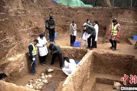 揭秘2000多年前汉墓文物提取：像做手术一样图片