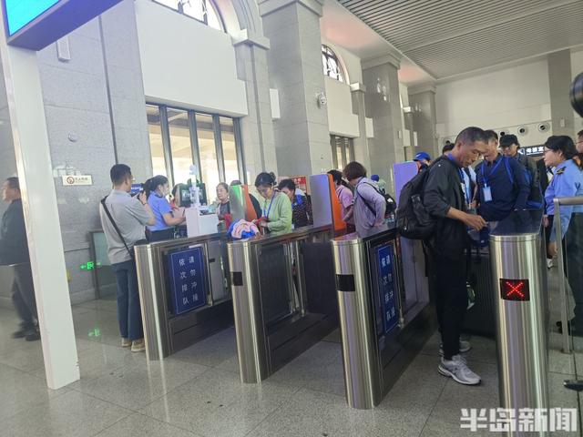 10天跨越陕渝湘黔赣！又一银发旅游专列从青岛城阳出发