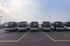 武汉开通4条定制公交为歌迷出行提供保障图片