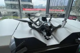 无人机和机器人越来越“像” 无人机新品用上国产激光雷达图片