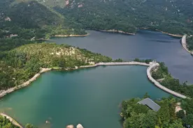 灌装前清理12次、一桶一码溯源......原来你是这样的崂矿大桶水！图片