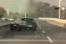 小汽车气囊爆炸，人被弹到空中？真相反转图片