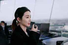 与空天对话 戴上耳麦我就是最帅的女管制员图片