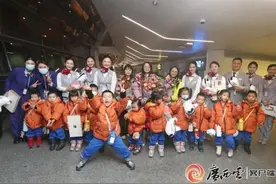 牵动全国网友的“小砂糖橘”宝贝回到家啦！感谢东北“老铁”欢迎到南宁做老友图片