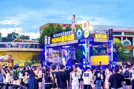 玩水热度不断攀升，东湖这里满眼清凉！图片