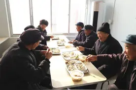 “幸福驿站”让老年人安享晚年  —— 滨州市博兴县吕艺镇崔庙村孝善食堂侧记图片