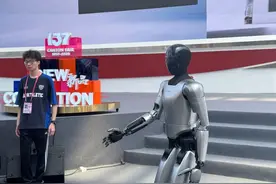 南财观察丨关税阴霾下的“中国第一展”：广交会透视外贸破局“新三招”图片