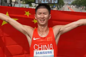 田径亚锦赛首金拿下！王朝朝夺得男子20公里竞走冠军图片