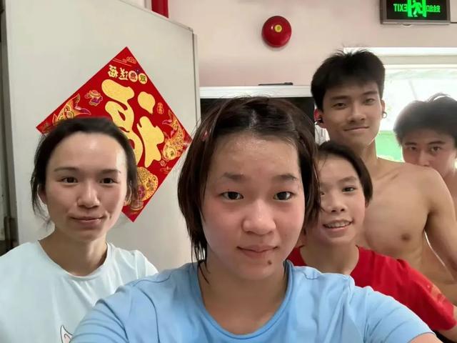 热搜第一！全红婵最新露面、发声