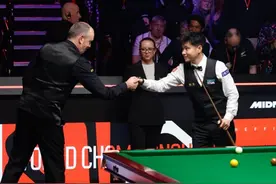 斯诺克世锦赛赵心童夺冠，同场对手威廉姆斯发声：我对赵心童只有钦佩图片