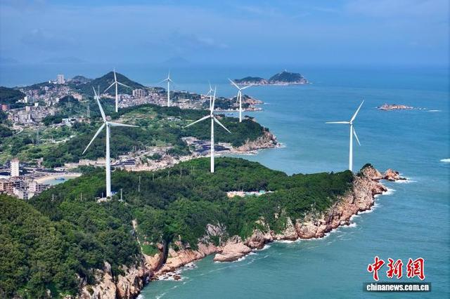 福建沿海渔村风光秀美引游人