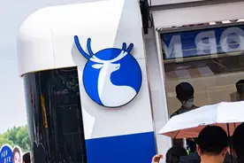 库迪咖啡延长补贴政策，与瑞幸再战两年图片