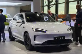 问界M5亮相巴黎车展！综合续航1440km，问界要硬控老外？图片