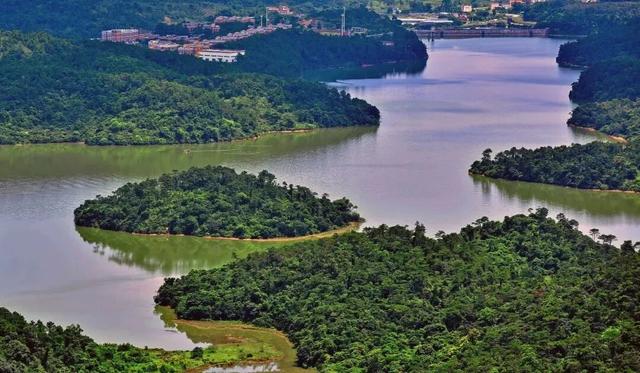 央视大片《珠江》里的花都④：花都的美，每一秒都封神~
