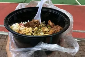 香港记事｜卖隆江猪脚饭的男人图片