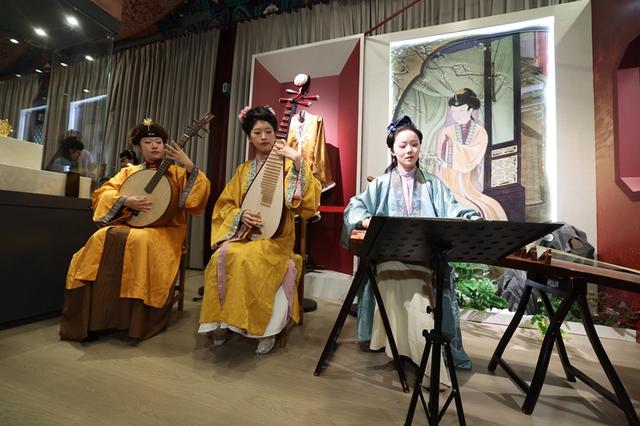 圆明园第三十一届踏青节开幕 推出两条特色赏花路线